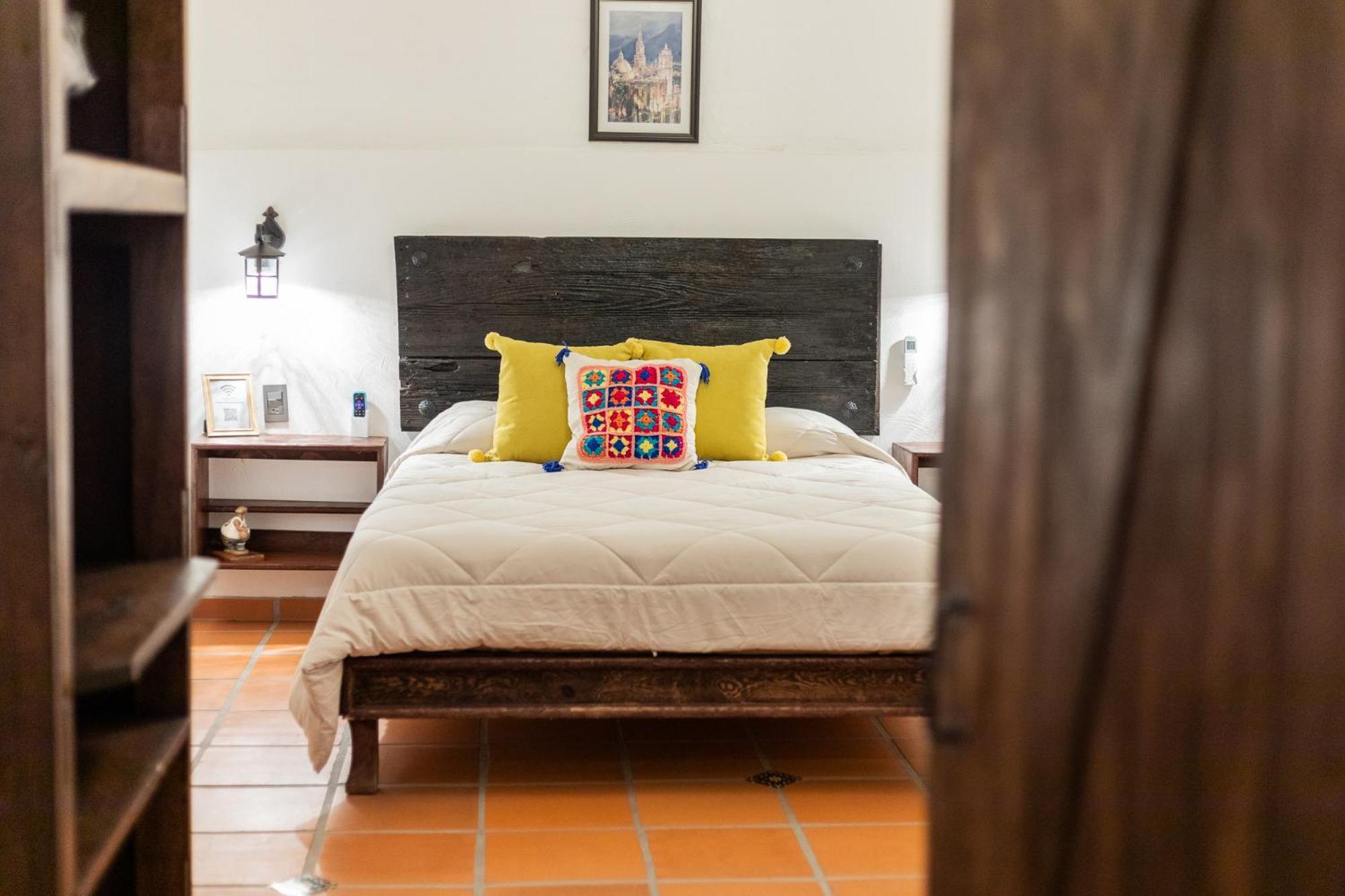Casa De Hospedaje -La Abadia De San Pedro Guadalajara Luaran gambar