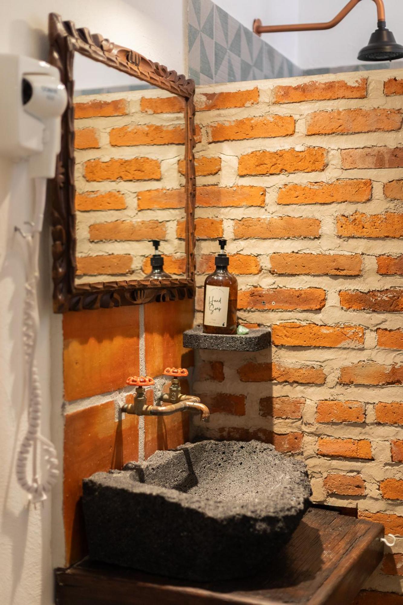 Casa De Hospedaje -La Abadia De San Pedro Guadalajara Luaran gambar